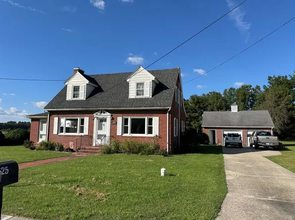 30525 Depot St, New Church, VA 23415