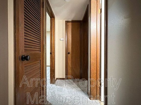 5th image of 3831 S 46th St #2