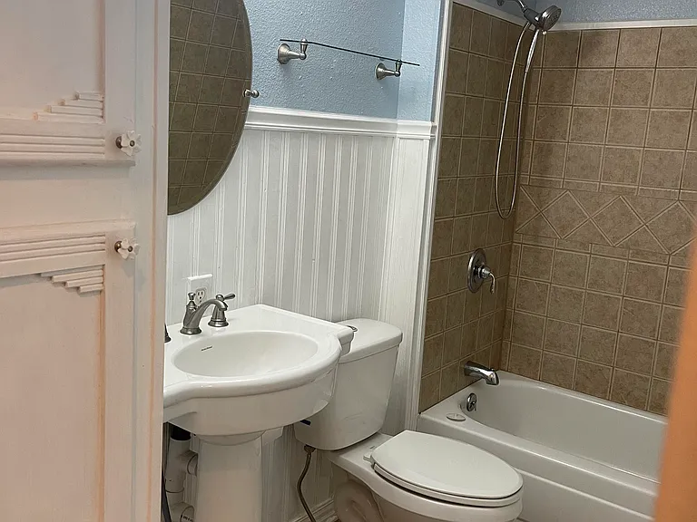 114 Dorflinger Ct — Photo 38