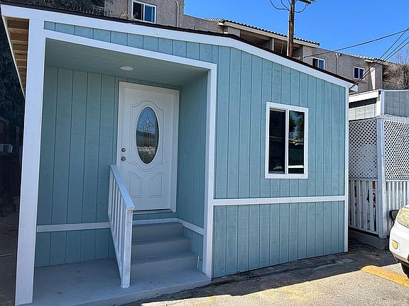 2nd image of 5533 Long Beach Blvd Space 4