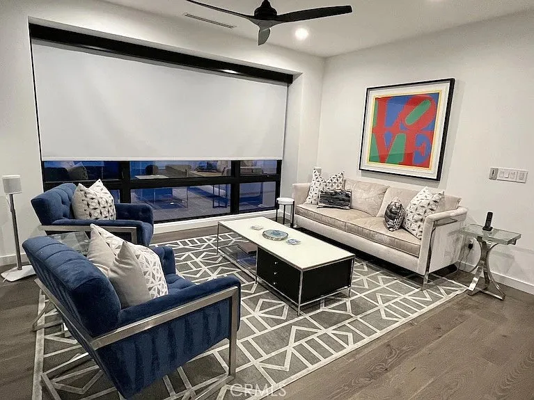 116 W Channel Islands Blvd — Photo 21