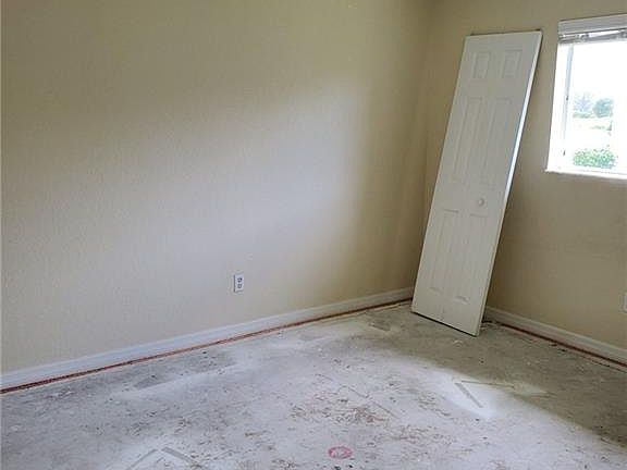 3rd image of 514 Caywood Ave S