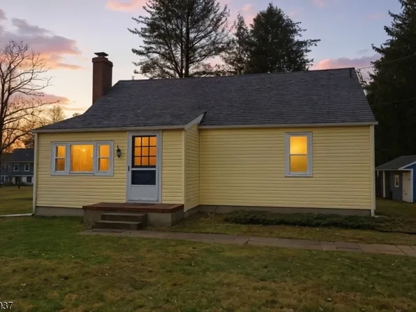 131 Crusher Rd, Hopewell Twp., NJ 08525