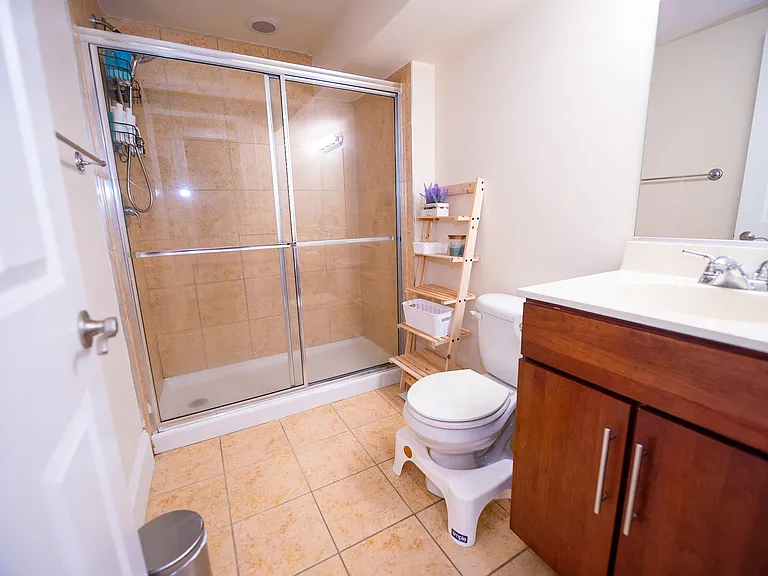 1711 Guilford Ave #2 — Photo 10