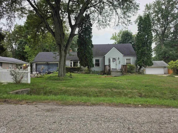 21801 Midway Ave, Southfield, MI 48075