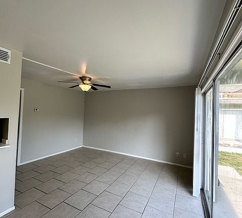 4th image of 1852C Golf View Ave #10722682