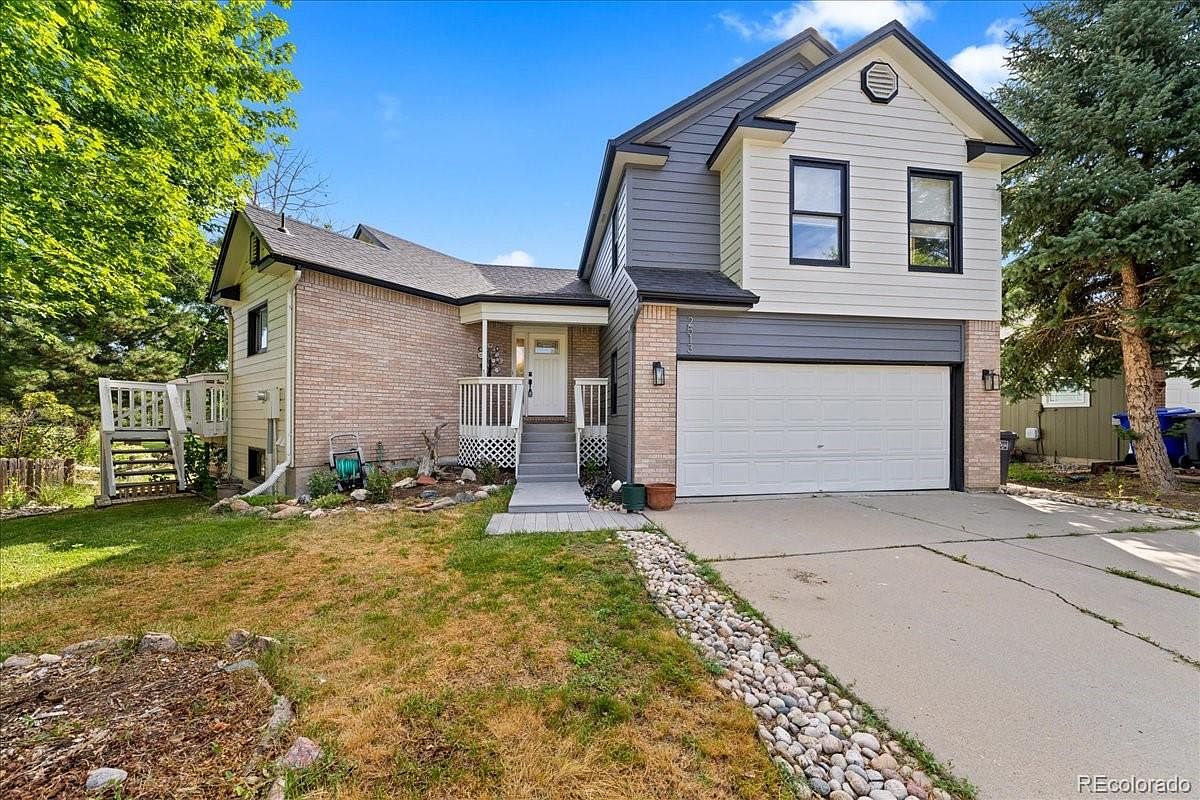 2513 Knollwood Court