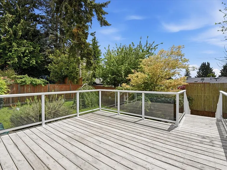 3733 SW Webster St — Photo 19