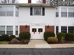 2948 Pease Dr APT 102, Rocky River, OH