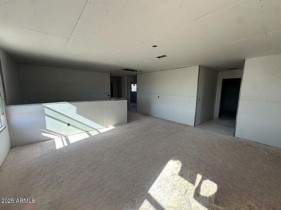 4th image of 32091 N SADDLEHORN Drive