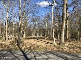 128 French Coach Rd, Milford, PA 18337