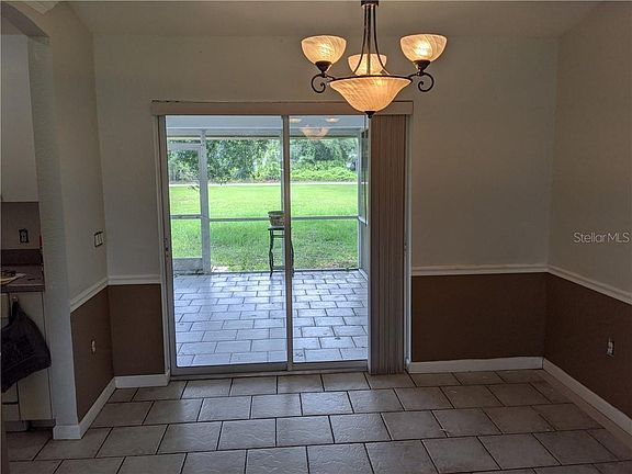 5th image of 8274 Rockwell Ave