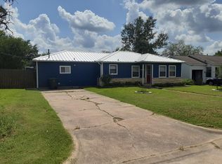 1409 E 28th St, Bryan, TX 77802