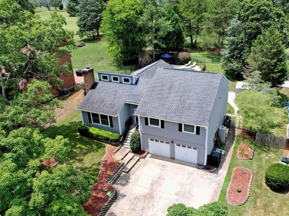 9624 Fairway Ridge Rd, Charlotte, NC 28277