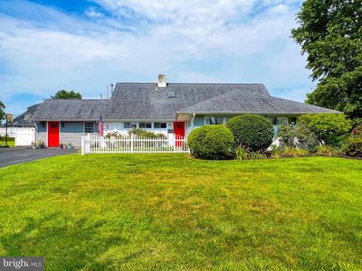 41 Sugarplum Rd, Levittown, PA, 19056