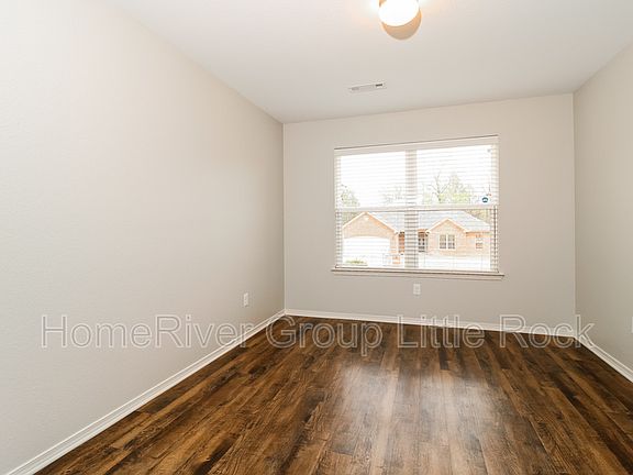 5th image of 17009 Crooked Oak Dr