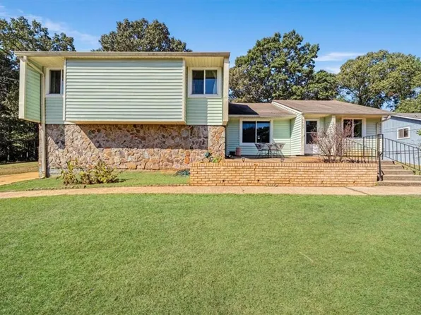 3433 Hollow Tree Dr, Decatur, GA 30034