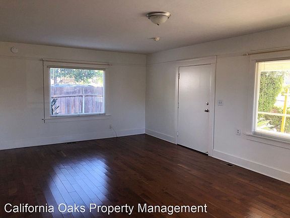 4th image of 57 N Laurel St #7690105