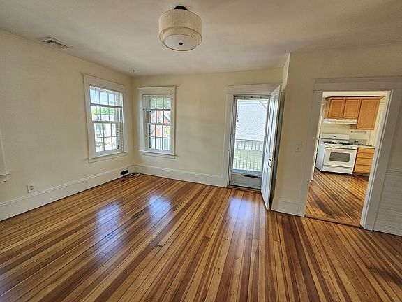 4th image of 434 Broadway St Floor 3