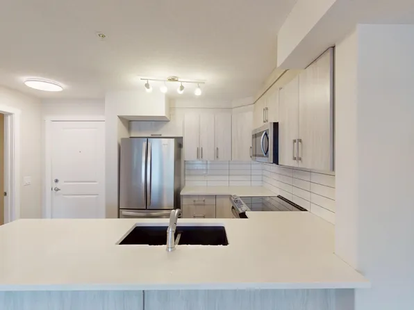 6118 80th Ave NE #2102, Calgary, AB T3J 0S6