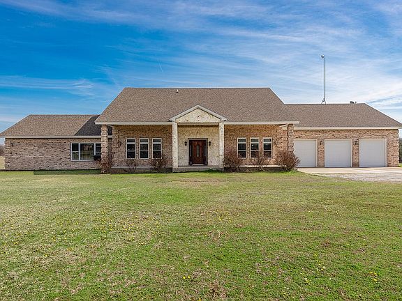 5th image of 231 Sanchez Creek Dr