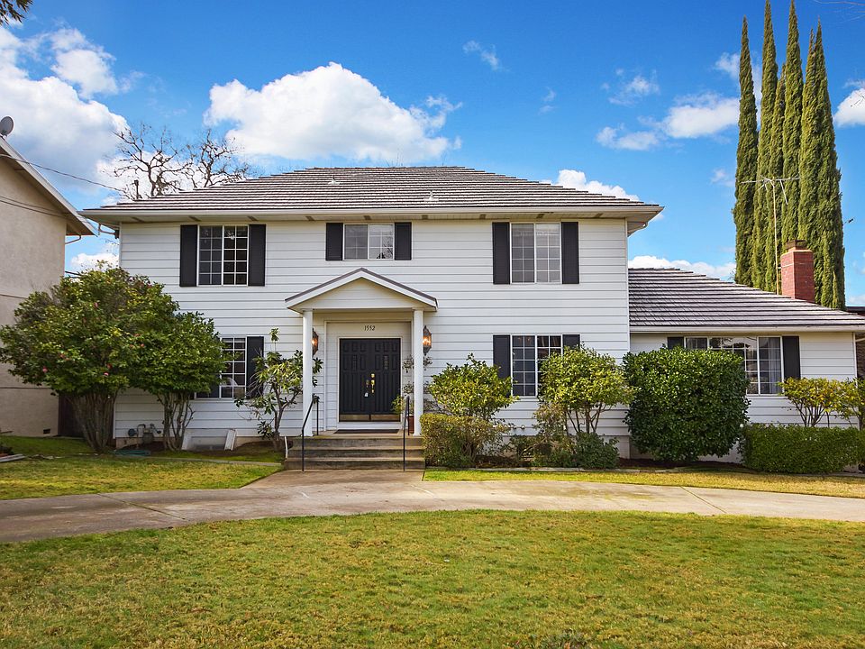 1st image of 1552 Zapata Dr