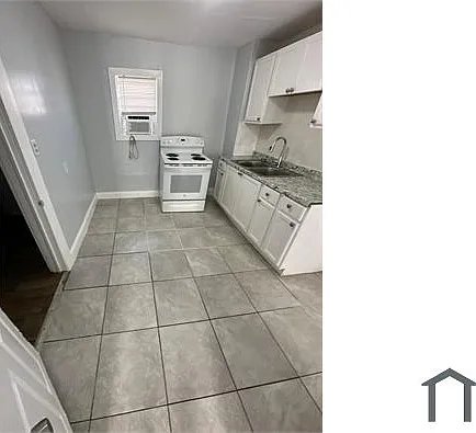 2115 Woodside St — Photo 8