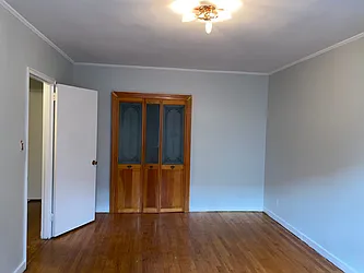 Rented by Chana Ofek, LREB