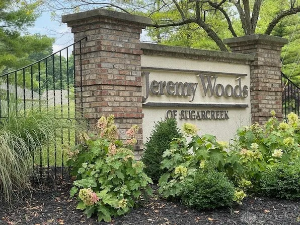 27 Kelseys Ct, Dayton, OH 45440