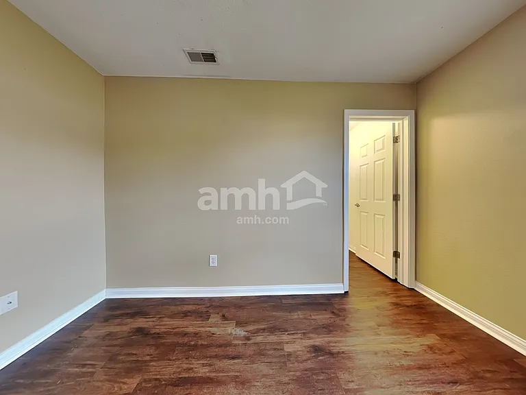 4704 Ashfield Dr — Photo 22