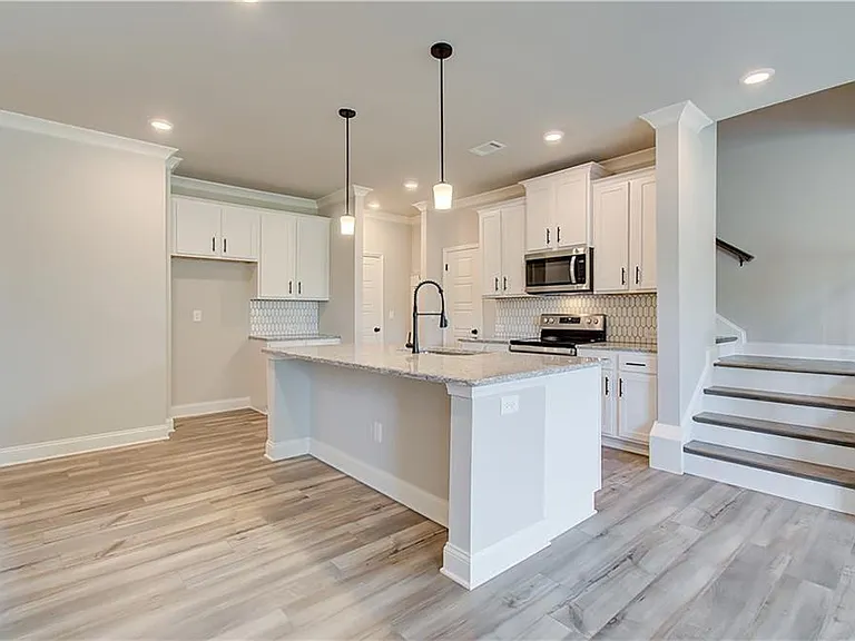4745 Cypress Park Dr — Photo 8