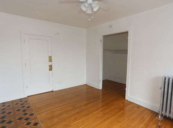 5th image of 4604 N Beacon St APT 4C