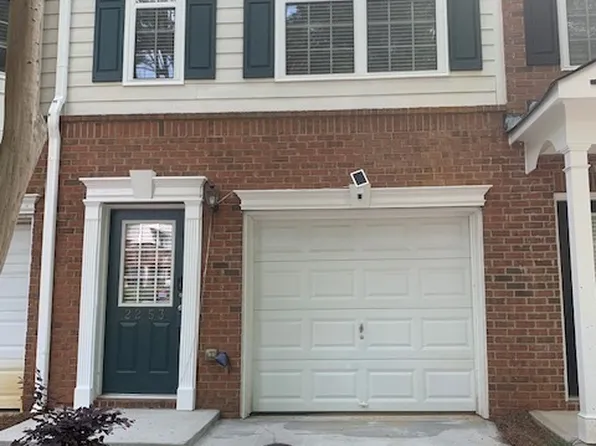 2253 Dillard Xing, Tucker, GA 30084
