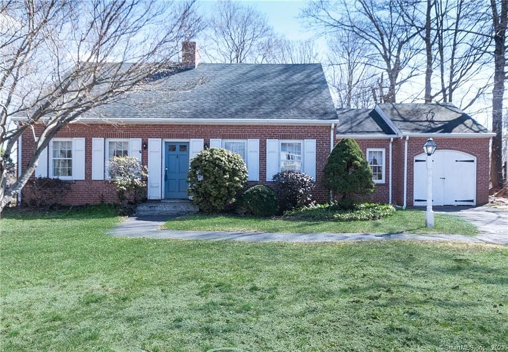 369 Main St, East Berlin, CT 06023 Zillow