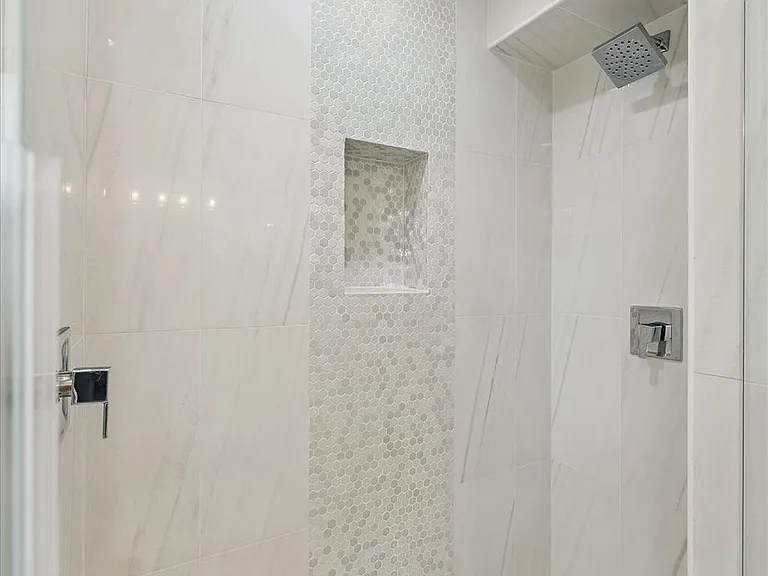9769 Oak Point Dr — Photo 18