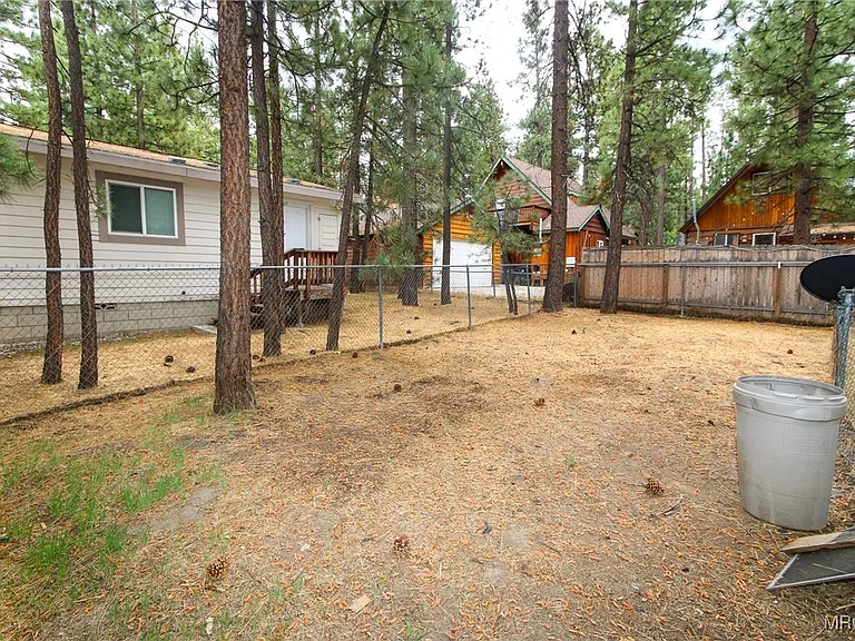 436 W Mojave Blvd — Photo 18