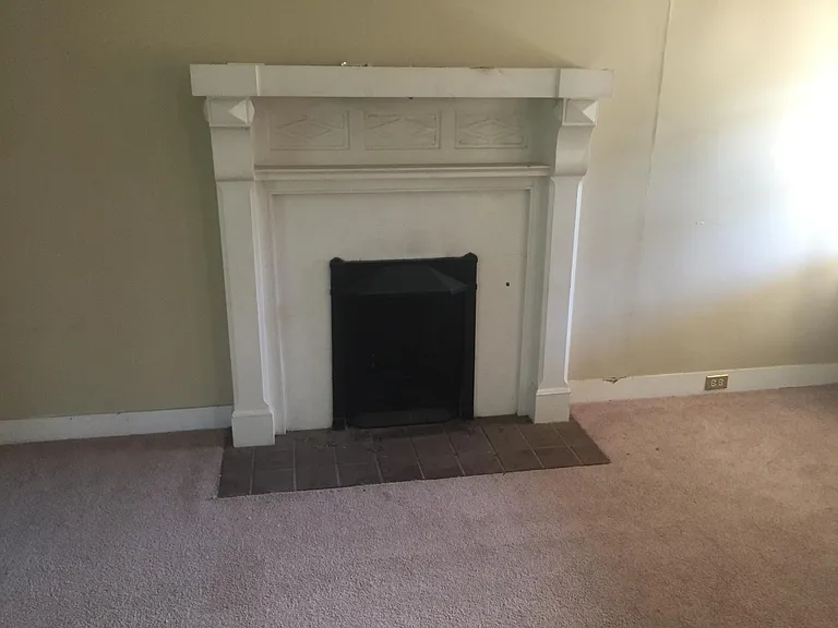 963 Laurel Ave — Photo 8