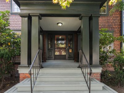 46 Huntington Street, New Haven, CT, 06511