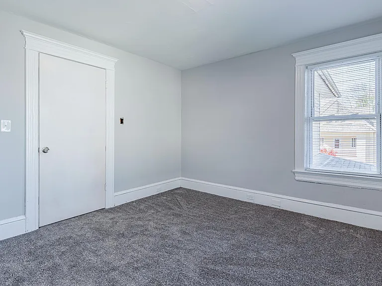 802 Quincy Ave — Photo 14