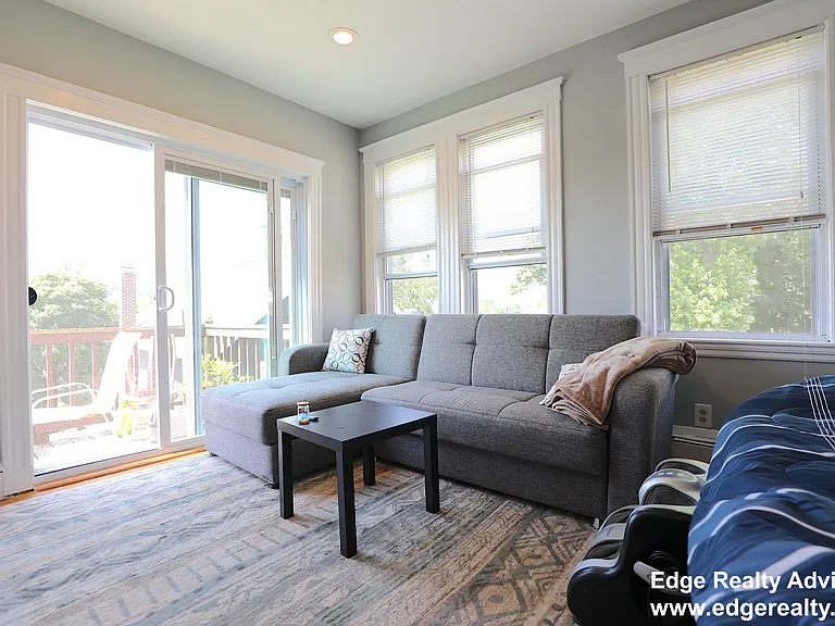 57 S Crescent Cir #1 — Photo 8
