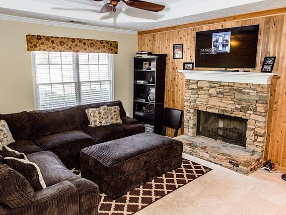 5th image of 3581 Oakwilde Dr