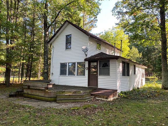 2nd image of 7455 N Little Manistee River Dr