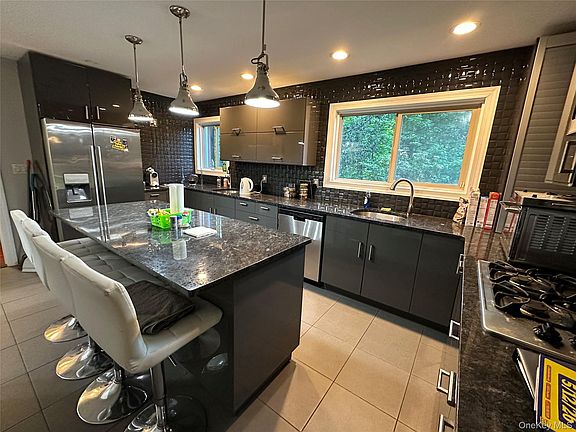 4th image of 254 Hempstead Road