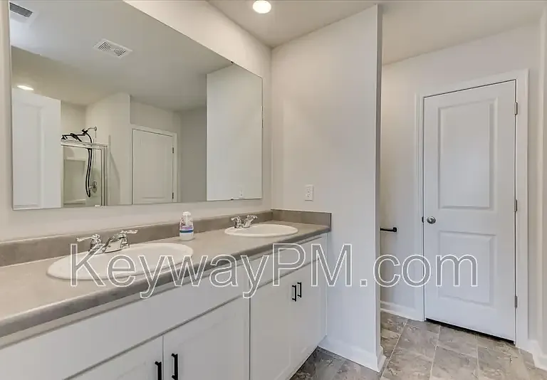 930 Quaint Parish Cir — Photo 18