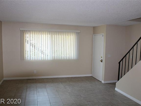 4th image of 2937 Klinger Cir #3