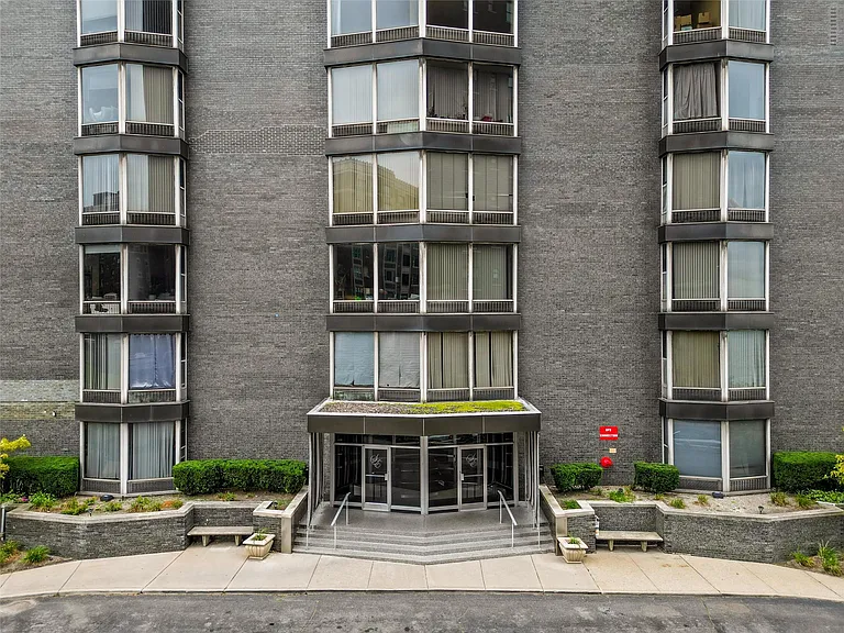 8200 E Jefferson Ave #506 — Photo 46