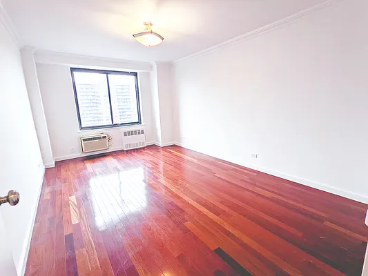 Rented by Highline Residential | media 4