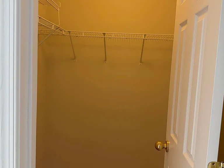 42 Madison Way — Photo 21