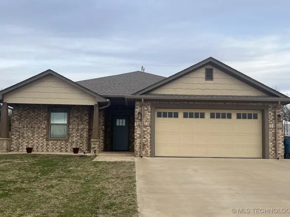 610 Andrews St, Yale, OK 74085