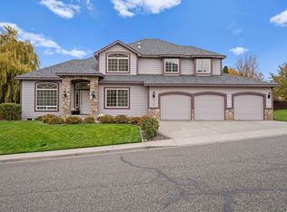 830 Clermont Dr, Richland, WA